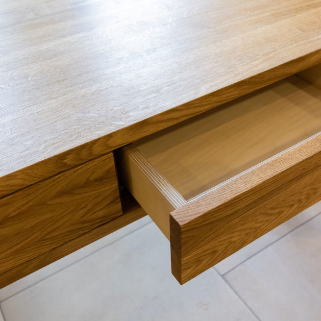 Рабочий стол из массива дуба CABRIO LUX от HBMart